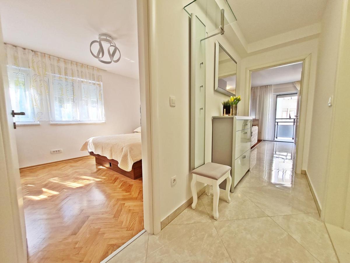 Split City Apartment Rosemary מראה חיצוני תמונה