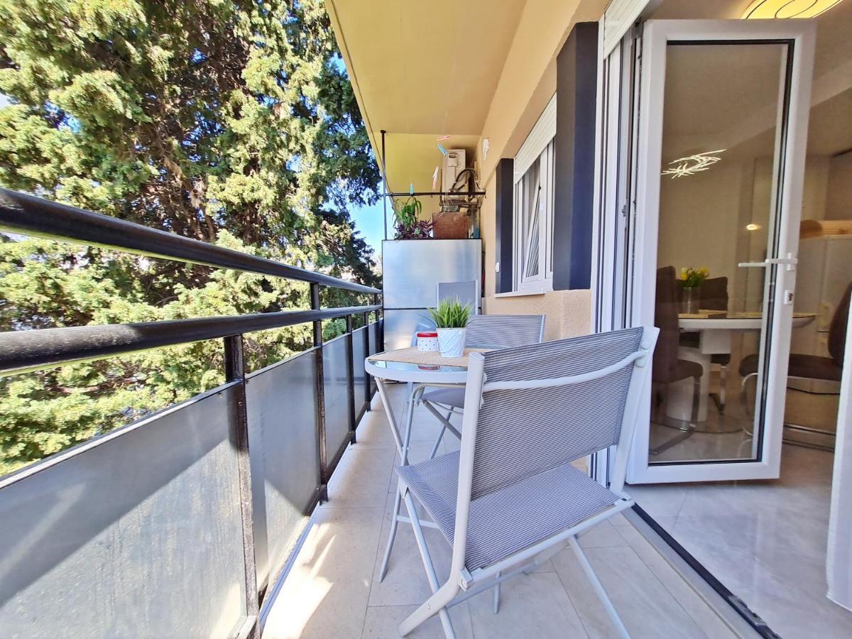 Split City Apartment Rosemary מראה חיצוני תמונה