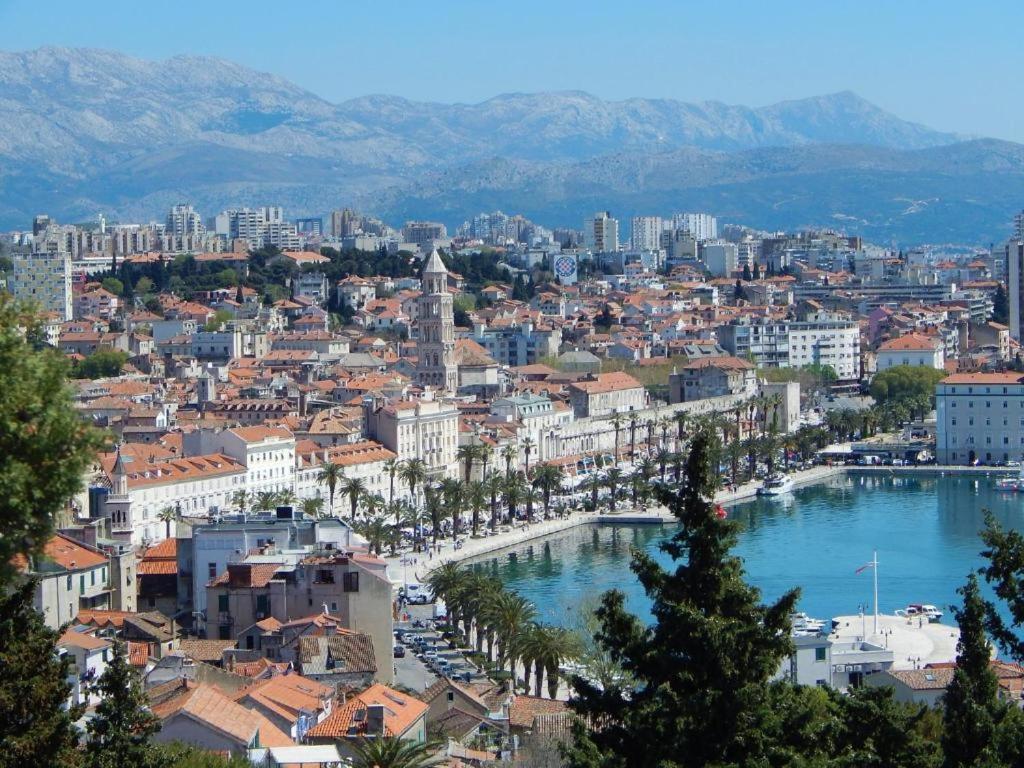 Split City Apartment Rosemary מראה חיצוני תמונה